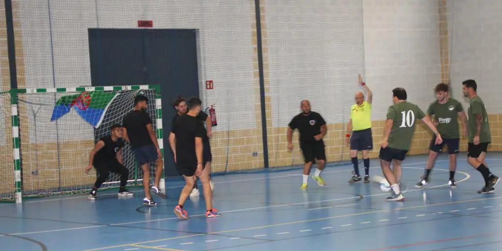 su equipo gana un partido benéfico a favor de Cáritas