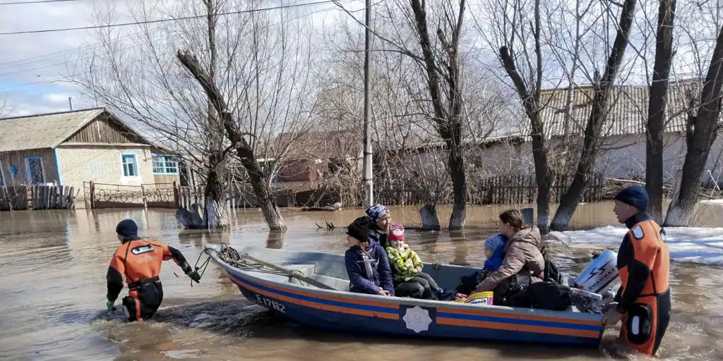 Las inundaciones en Kazajistán dejan más de 108.000 personas evacuadas