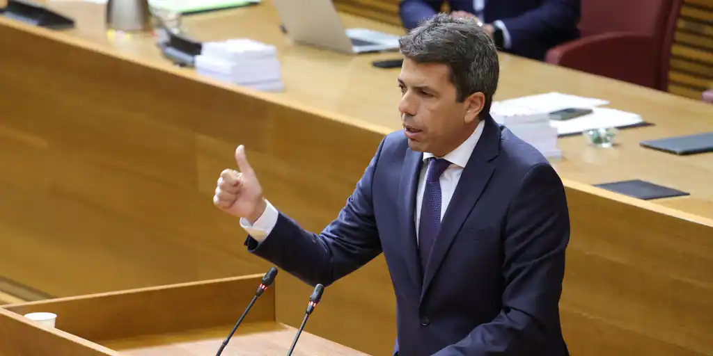 Mazón reivindica su gestión en materia sanitaria y educativa y tiende la mano a la oposición para un pacto por la financiación