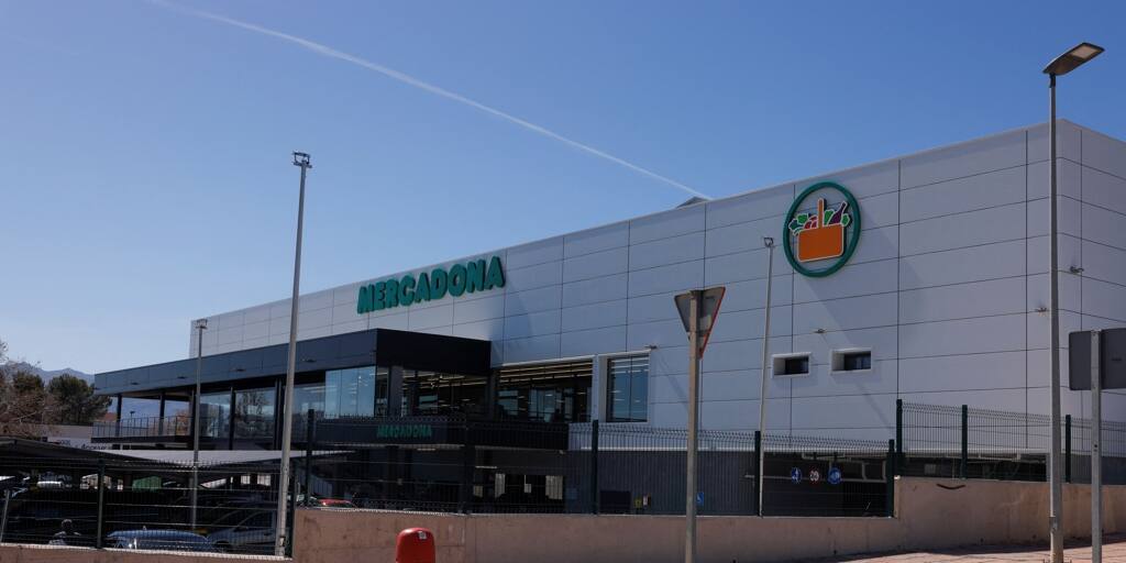 Mercadona busca personal fijo discontinuo con sueldo de 2.100 euros al mes sin experiencia para entrar a trabajar en mayo