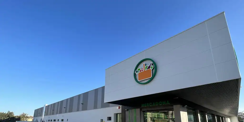 Mercadona necesita personal por toda España para trabajar en la campaña de verano con sueldos de 1.500 euros al mes