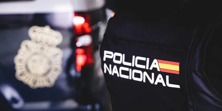 Detienen a un joven de 16 años en Valladolid por delitos de corrupción de menores y child grooming