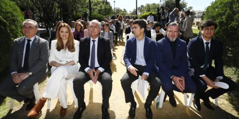 La Bienal de Flamenco de Sevilla se inaugurará con un espectáculo dedicado a Paco de Lucía