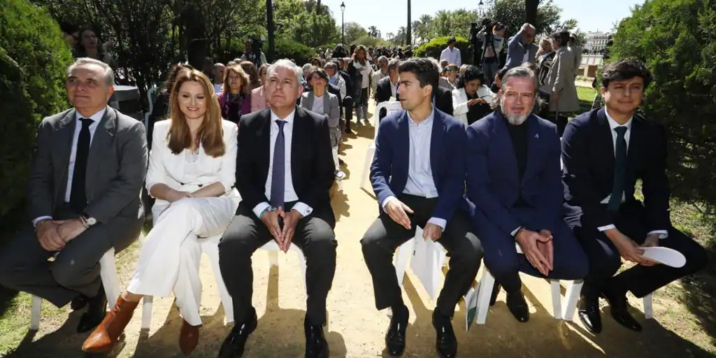La Bienal de Flamenco de Sevilla se inaugurará con un espectáculo dedicado a Paco de Lucía