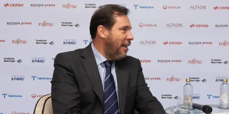 «Las competidoras van a los corredores rentables, pero el tren a Extremadura que lo lleve Renfe»