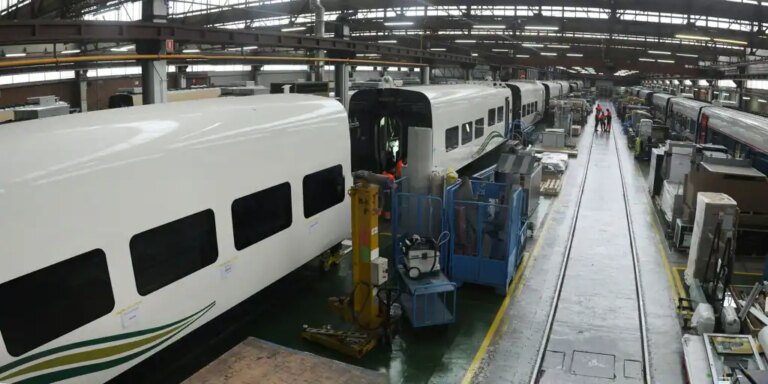 La húngara Magyar Vagon formaliza la opa sobre el 100% de Talgo y pide al Gobierno su autorización