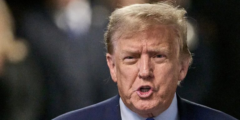 Trump rentabiliza las protestas propalestinas y vincula el caos en los campus a Biden