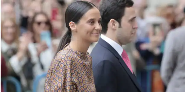 Victoria Federica escoge un look sobrio de una marca de influencers