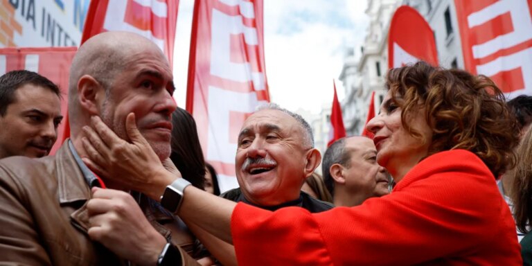 Once ministros del Gobierno hacen pinza con los sindicatos en el Primero de Mayo más politizado del último lustro