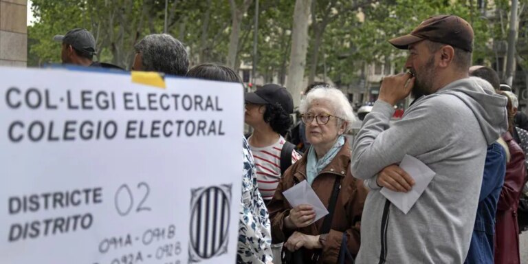 ERC y Junts piden alargar una hora la jornada electoral por las graves incidencias con los cercanías