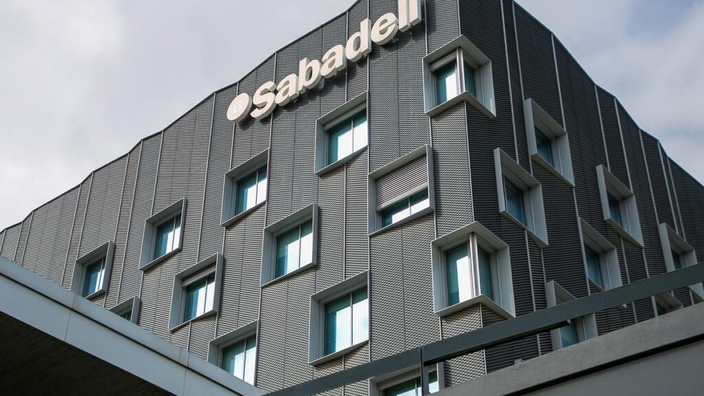 La sede corporativa de Banco Sabadell en Sant Cugat del Vallès (Barcelona).