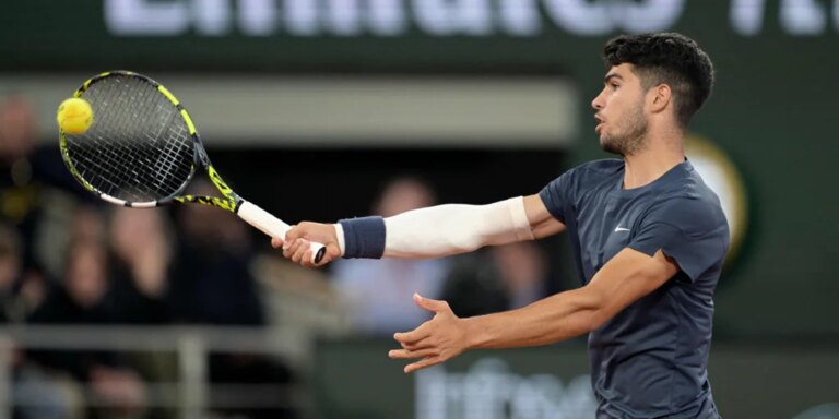 Carlos Alcaraz - Sebastian Korda: horario, canal de televisión y dónde ver online el partido de Roland Garros