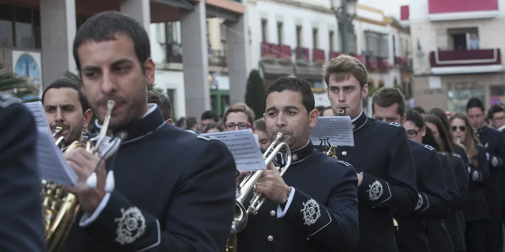 La Expiración de Córdoba prescinde de Amueci para acompañar a la Virgen del Rosario tras treinta años