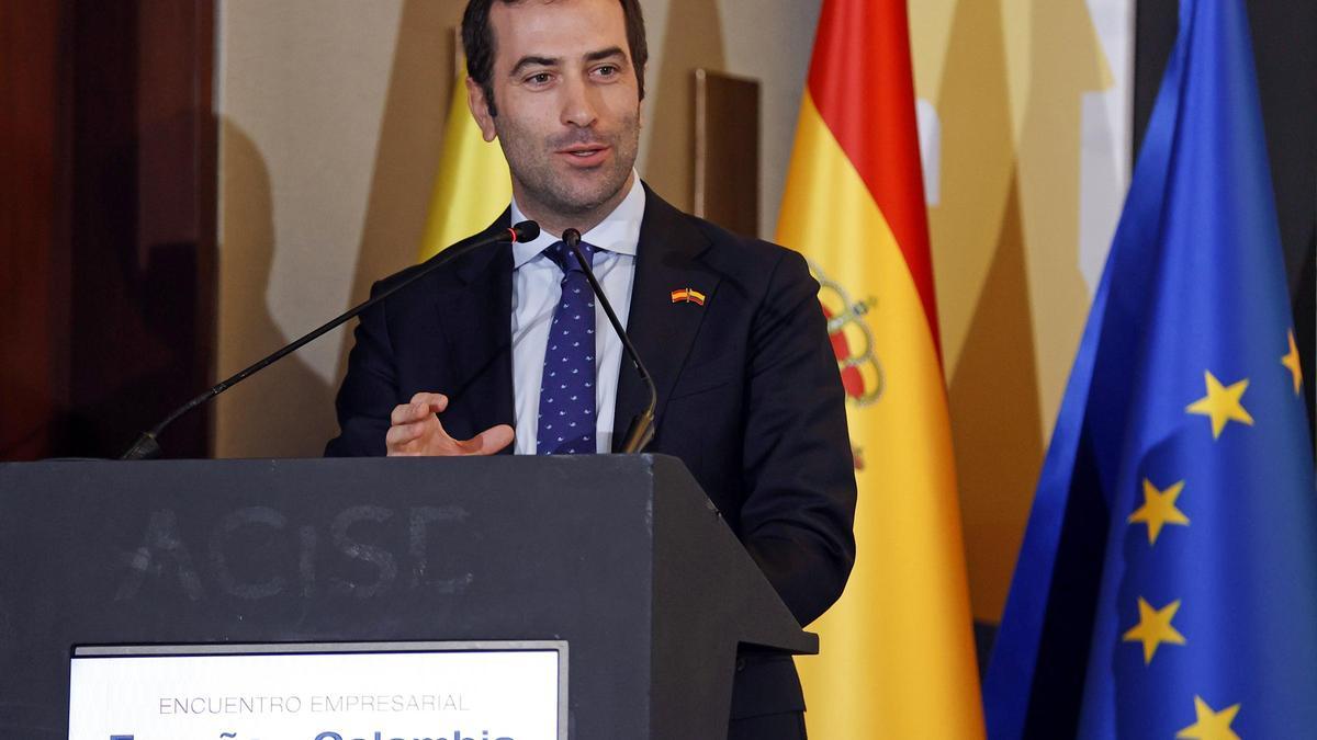 El ministro de Economía, Carlos Cuerpo, en el Encuentro empresrial España-Colombia, en Bogotá.