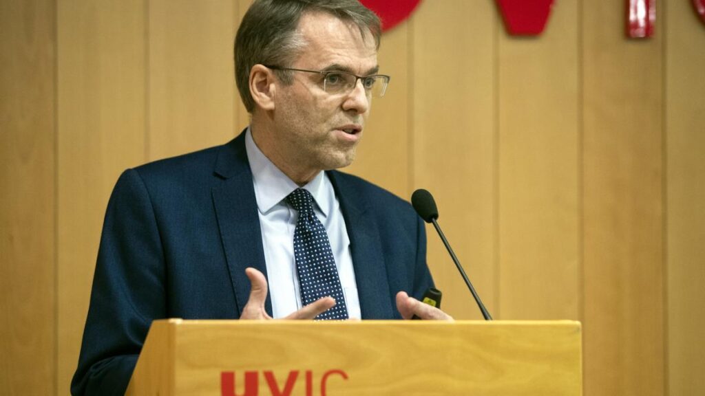Oriol Amat, ex decano del Col·legi d’Economistes de Catalunya, en una imagen de archivo.
