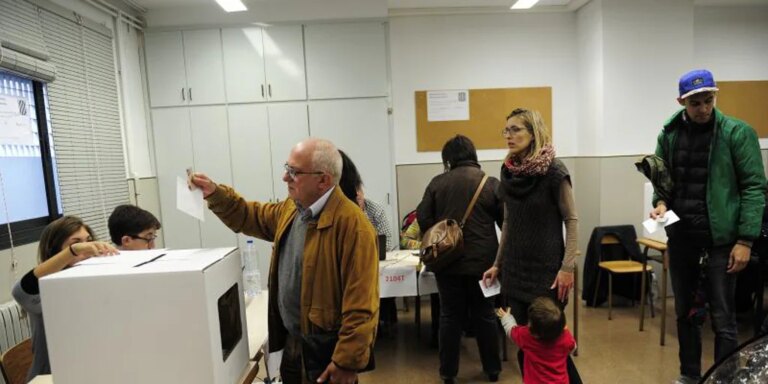 ¿Cuántos diputados se necesitan para la mayoría absoluta en Cataluña?