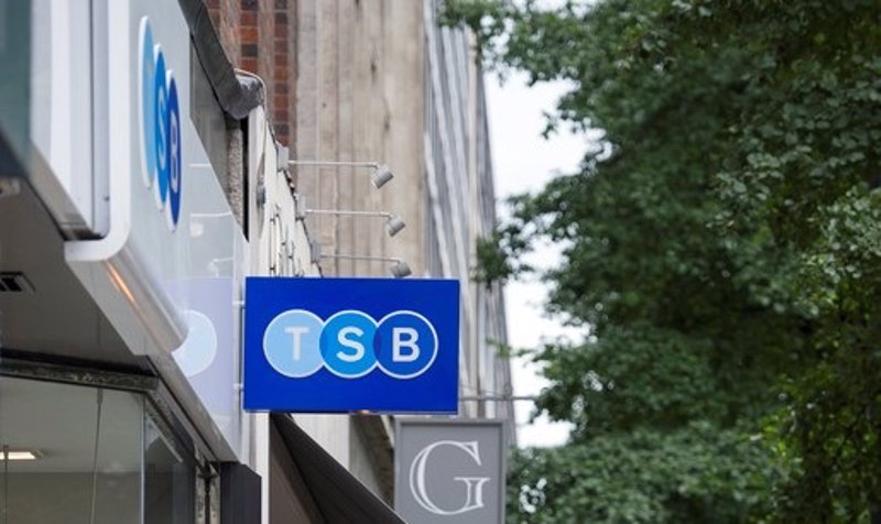TSB, filial de Sabadell en Reino Unido, cerrará 36 oficinas y recortará 250 empleos