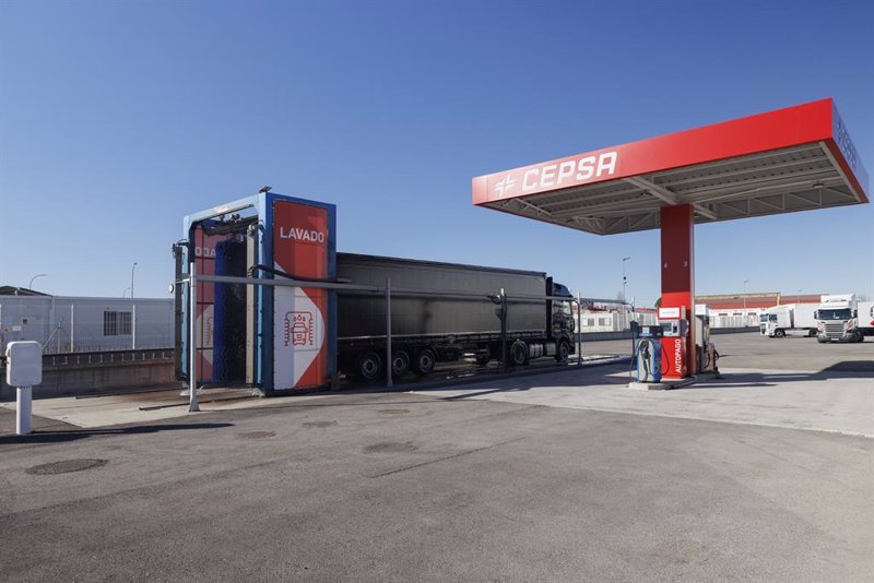 La CNMC aprueba con compromisos la adquisición de Ballenoil por parte de Cepsa