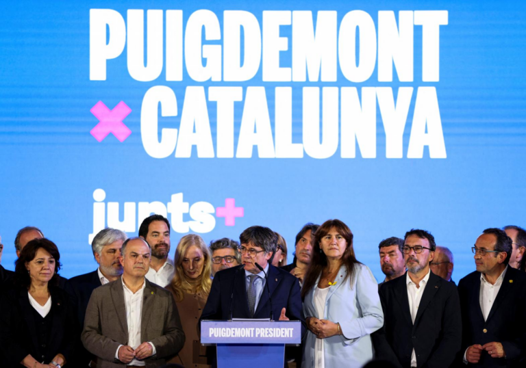 Puigdemont no podrá bloquear un gobierno y sugiere a ERC que no forme un tripartito
