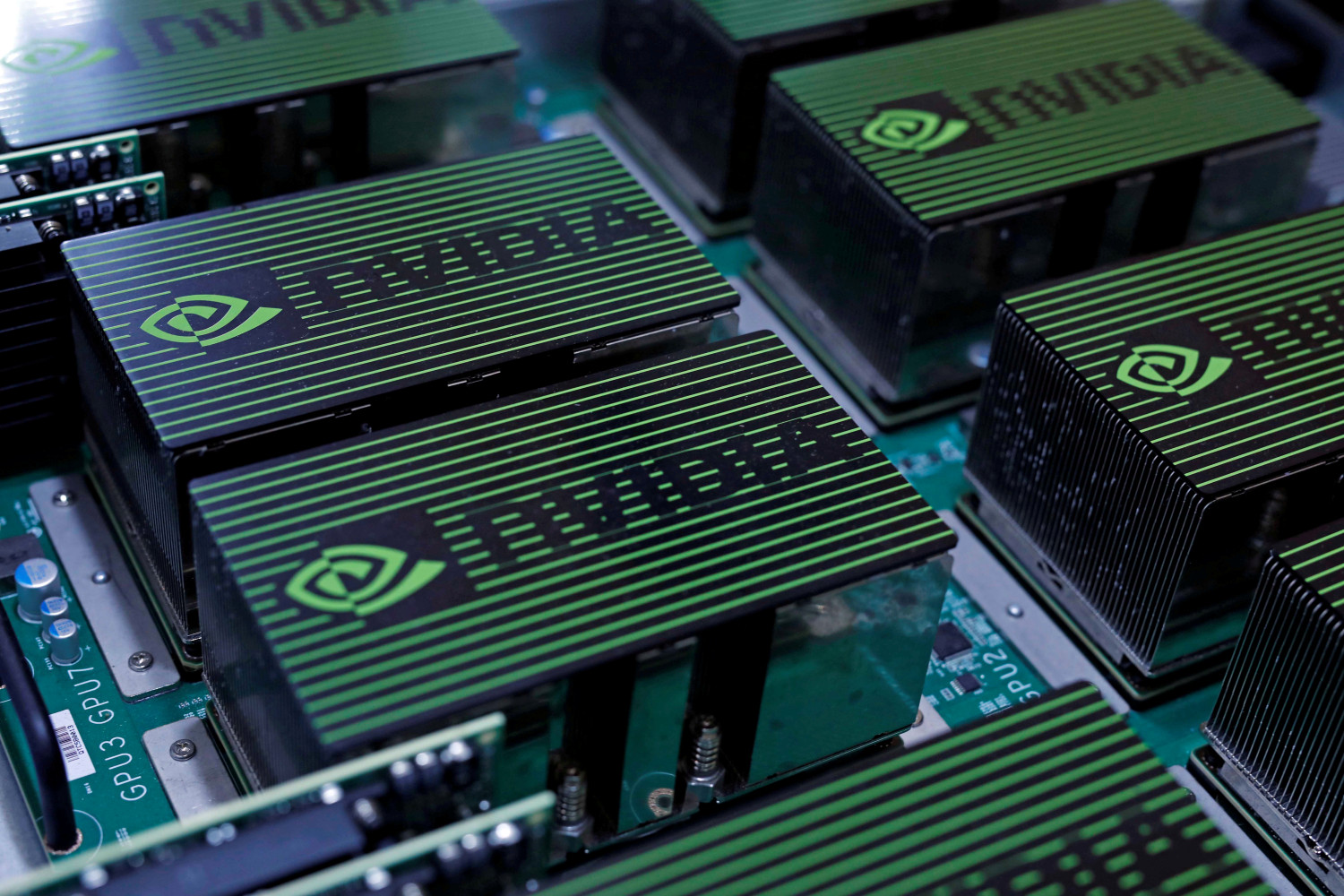 Varias firmas de análisis elevan la valoración de Nvidia antes de sus resultados