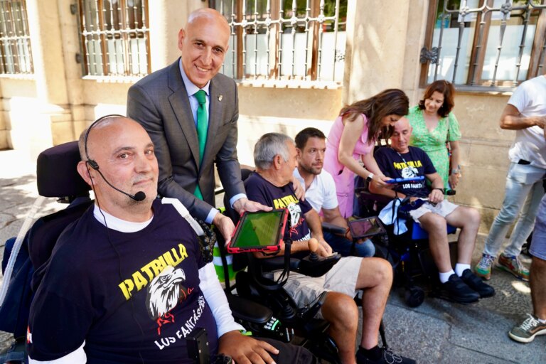 León se convierte en escenario de un juego interactivo para recaudar fondos para la ELA