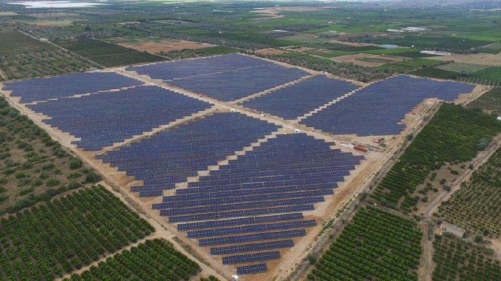 Una planta de energía fotovoltaica.