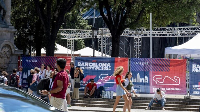Plaza de Catalunya, escenario de la fan zone del Gran Premio de Montmeló