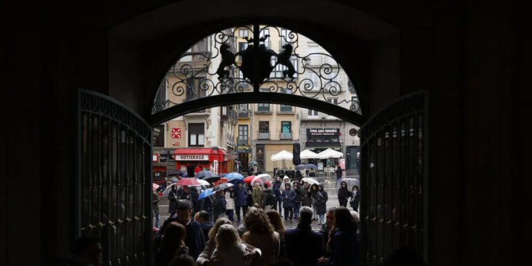 Bildu, Geroa Bai y Podemos no participan en los homenajes a los Guardias Civiles en Pamplona
