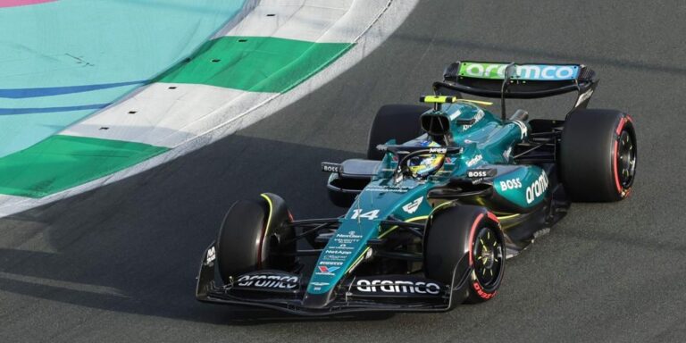 Entrenamientos libres 1 F1 GP España, en directo: resultado y tiempos de Fernando Alonso y Carlos Sainz hoy