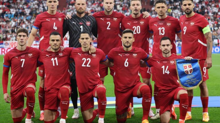 Serbia amenaza con irse de la Eurocopa por unos cánticos durante el Croacia-Albania