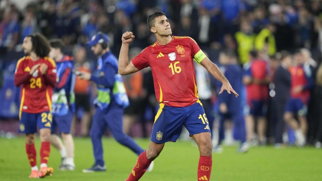 Rodri es el jugador referencial en el City de Guardiola y la selección española