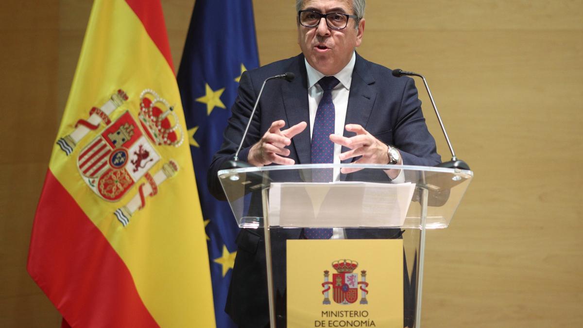 Archivo - El presidente del Instituto de Crédito Oficial, José Carlos García de Quevedo