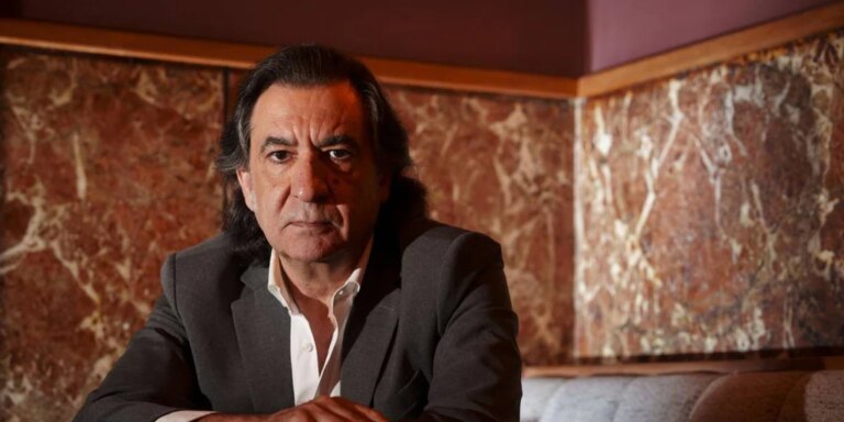Ángel Antonio Herrera:  «'Sálvame' desapareció de la televisión y se ha trasladado al Congreso»