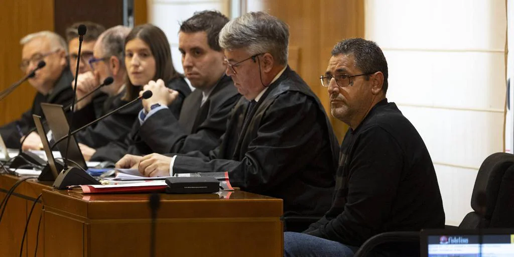 «No me pida usted perdón porque el único que puede perdonarle está muerto»