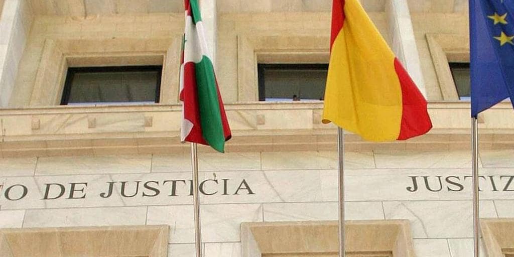 Condenado a 21 años de prisión el hombre que intentó quemar a su pareja en una lonja en Bilbao