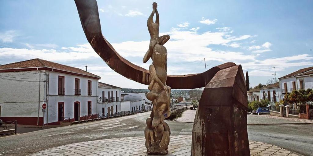 Este es el pueblo de Jaén que hace reír a un influencer estadounidense por su nombre: «Dirty Man»