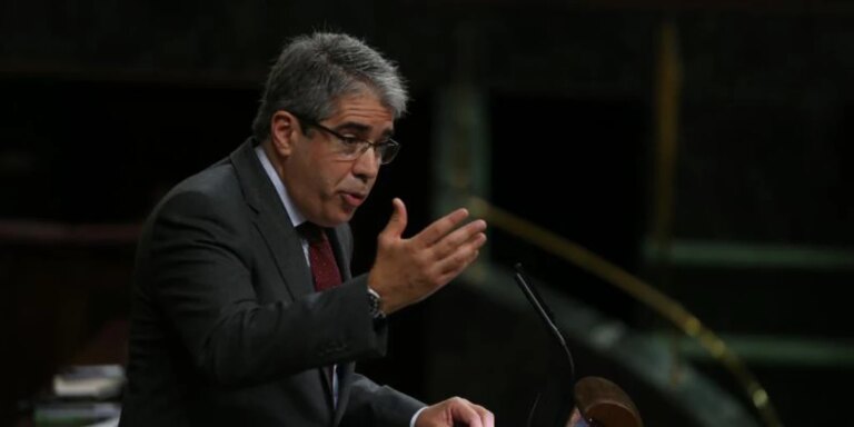 La Audiencia de Barcelona ordena juzgar a Homs por una subvención a una entidad afín a CDC