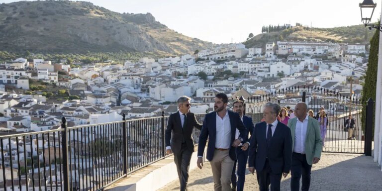 Salvador Fuentes destaca el potencial turístico de Luque tras la rehabilitación del castillo