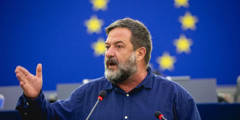 «Como un bocata entre reunión y reunión»