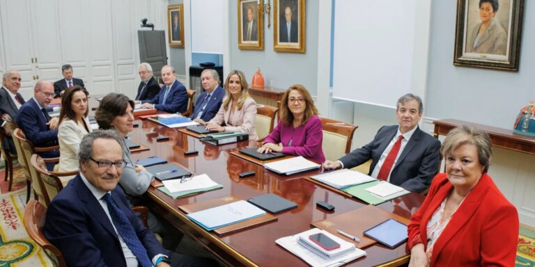 Vox, Sortu y Catalunya en Comú recibieron donaciones al margen de la ley en 2020