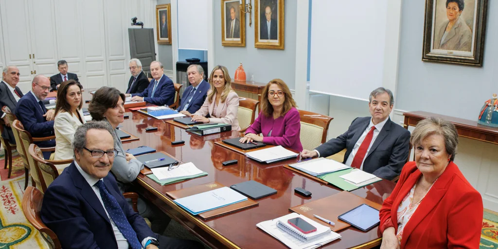 Vox, Sortu y Catalunya en Comú recibieron donaciones al margen de la ley en 2020