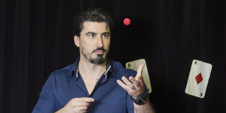 Caixaforum celebrará una 'Noche de magia' en Sevilla