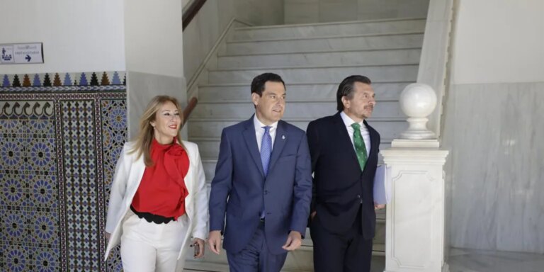 Juanma Moreno alza la voz ante «nuevos agravios» a Andalucía en la negociación de Cataluña y señala a María Jesús Montero