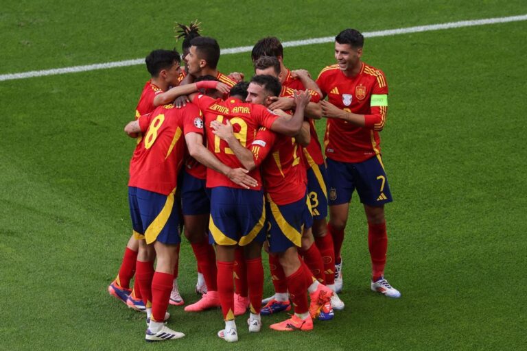 España pega fuerte | El Periódico