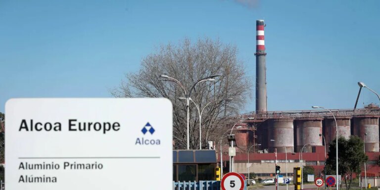 Alcoa pide que se amplíen los plazos del proceso de venta