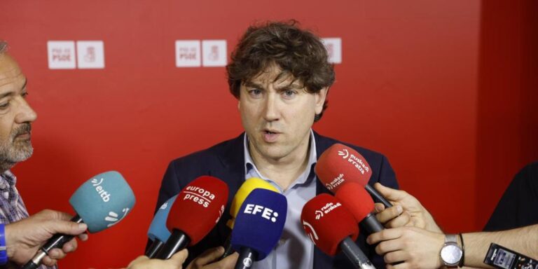 Andueza anuncia que no formará parte del próximo Gobierno vasco para trabajar en «la conquista de nuevos espacios» para el PSE