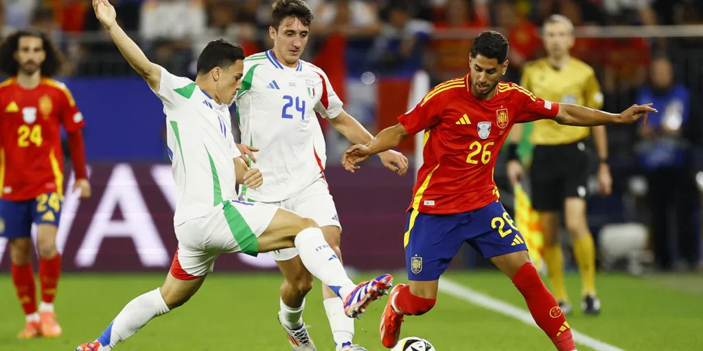 Ayoze causa baja con España en el partido ante Albania