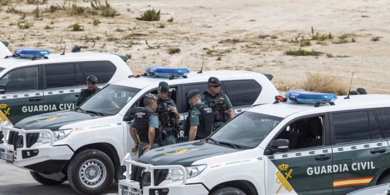 Un hombre mata con una escopeta a su mujer y a su hijastro y se suicida en la localidad valenciana de Benaguasil
