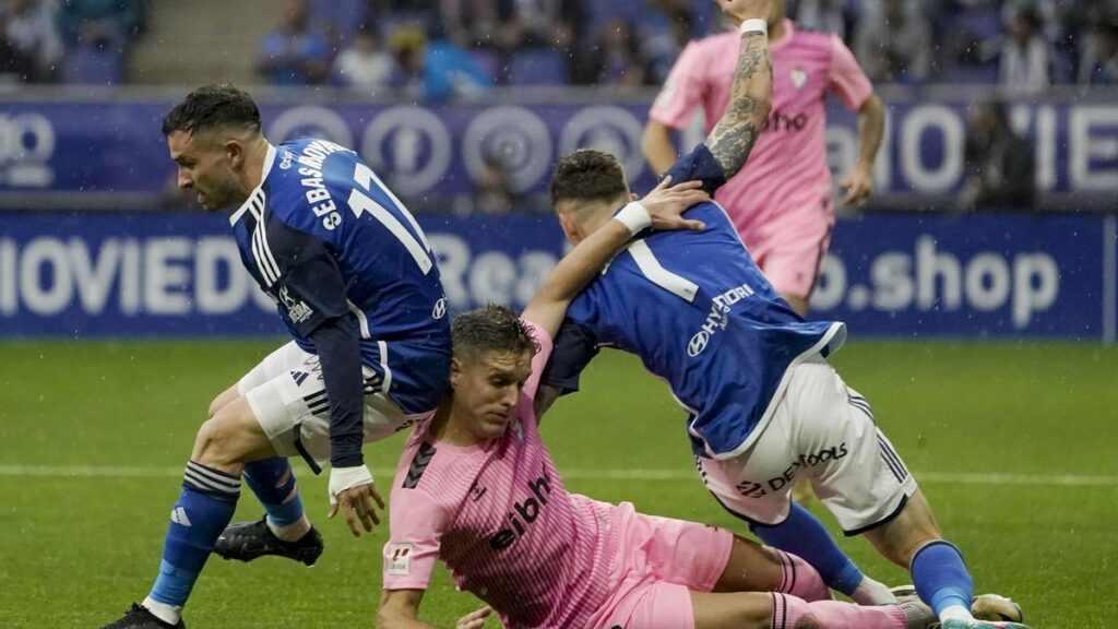 Oviedo y Eibar lo dejan todo para Ipurua.