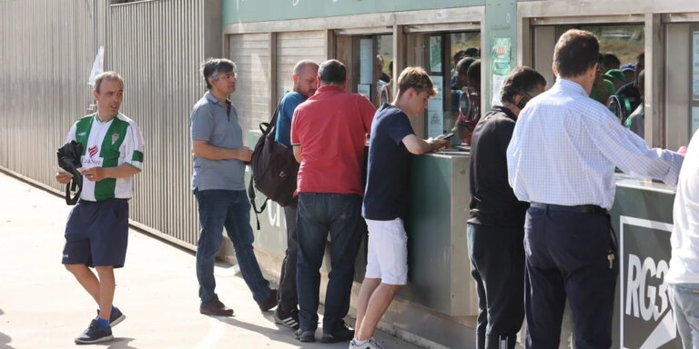 El Córdoba CF lanza una última remesa de entradas para el partido ante la Ponferradina
